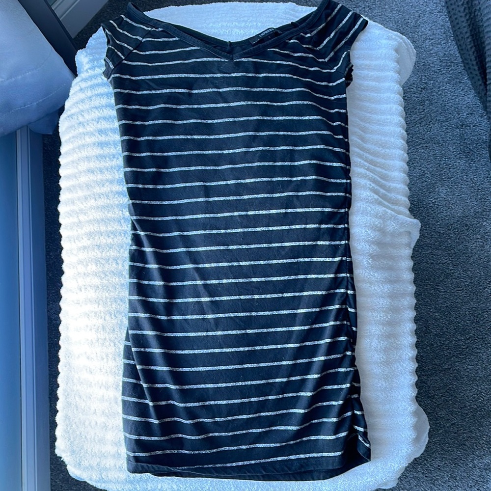 Vintage Express Black and Silver Double V Neck Ruched Side Cap Sleeve Size S